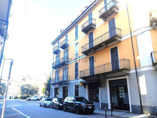 Locale in vendita di 90 m² in Corso Colonnello Attilio Moneta, 17