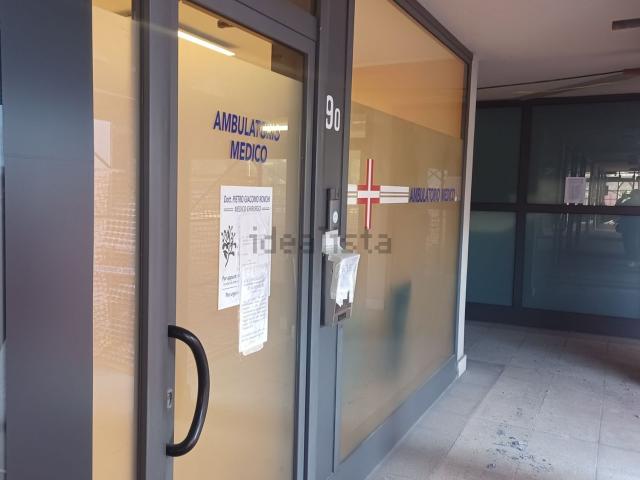 Locale in vendita di 92 m² in Via Milano, 9