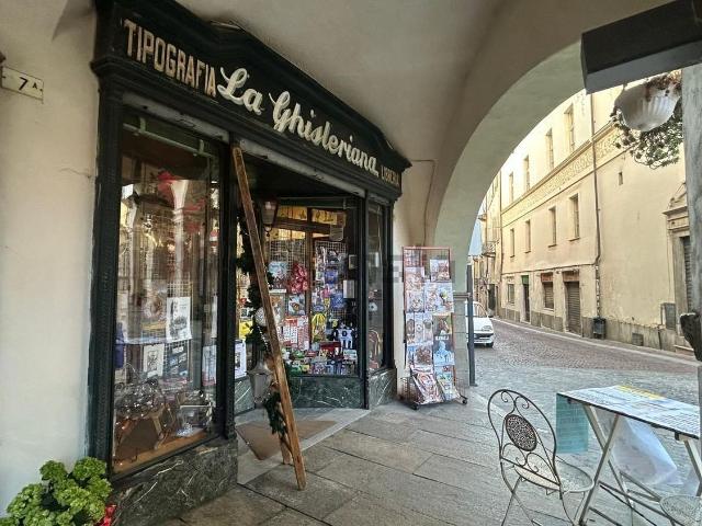 Locale in vendita di 97 m² in Piazza Maggiore