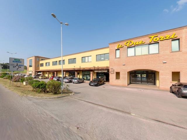 Locale in vendita di 97 m² in Strada dell&apos Osteria, 91