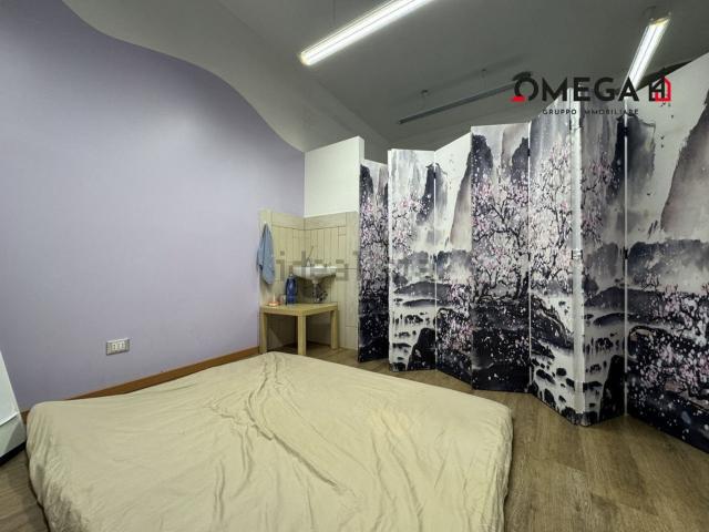 Locale in vendita di 97 m² in Via Udine, 19