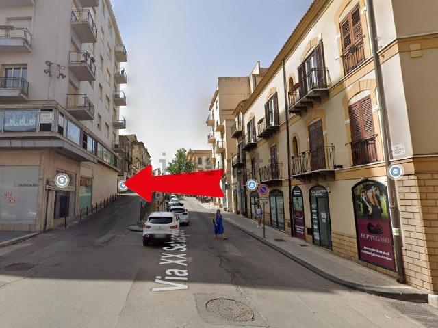 Locale in vendita di 97 m² in Via Alaimo, 56
