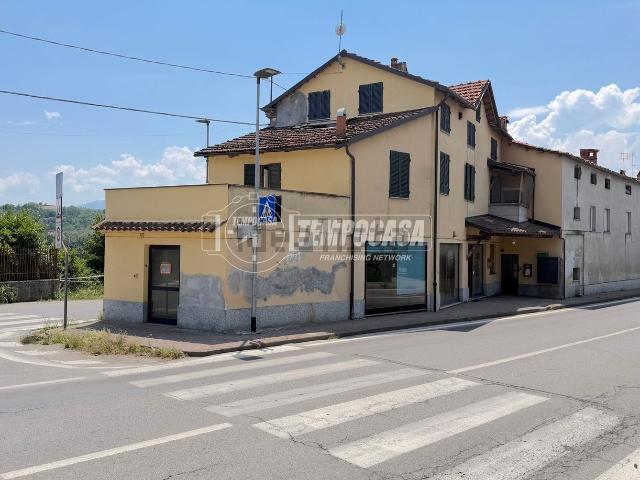 Locale in vendita di 97 m² in Via delle Langhe, 58