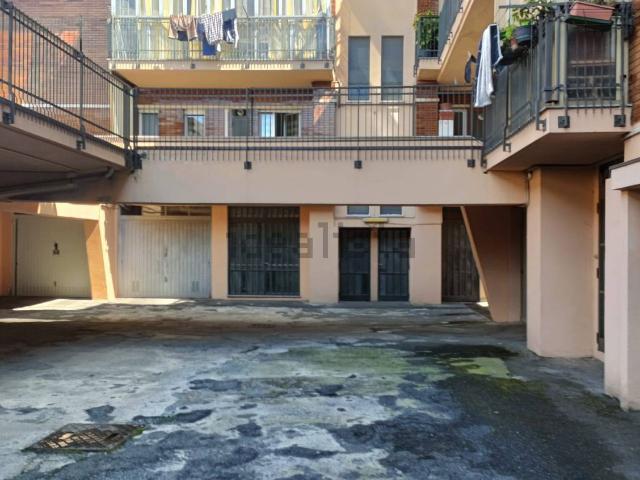Locale in vendita di 97 m² in Via Monte Sei Busi, 16