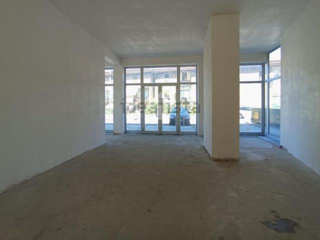 Locale in vendita di 97 m² in Via Padre Giglio, 16