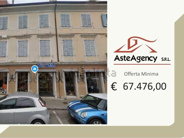 Locale in vendita di 94 m² in Piazza Unità d&apos Italia, 21