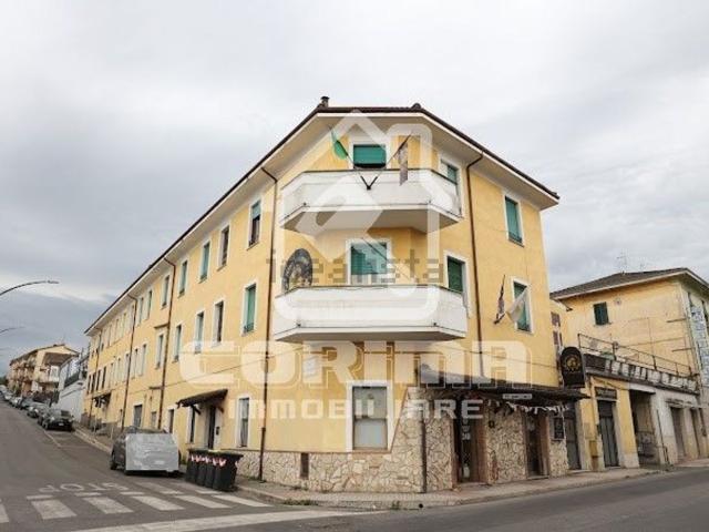 Locale in vendita di 950 m² in Via Artigianato