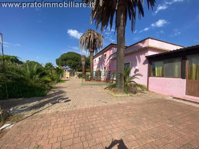 Locale in vendita di 950 m² in Contrada Fauso