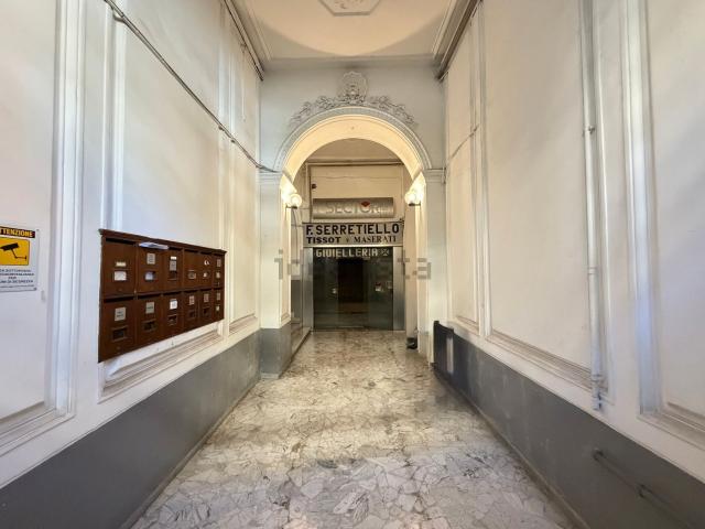 Locale in vendita di 95 m² in Corso Umberto I, 109