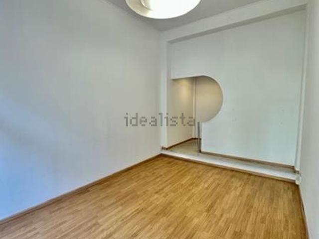 Locale in vendita di 95 m² in Largo Bordighera, 39