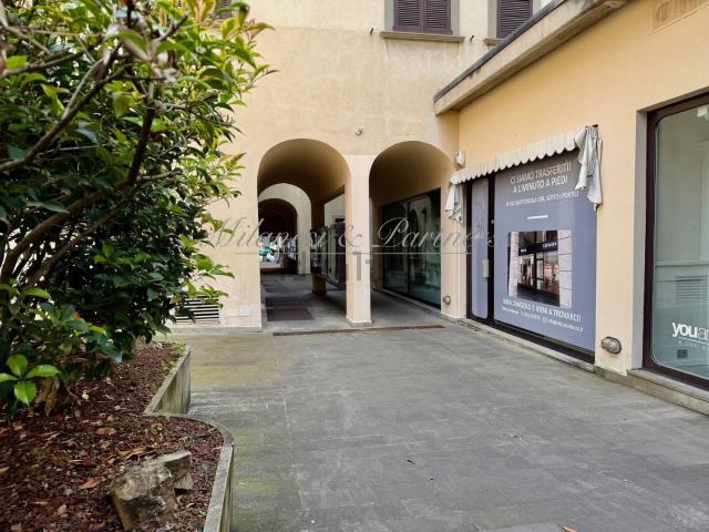 Locale in vendita di 95 m² in Via XX Settembre