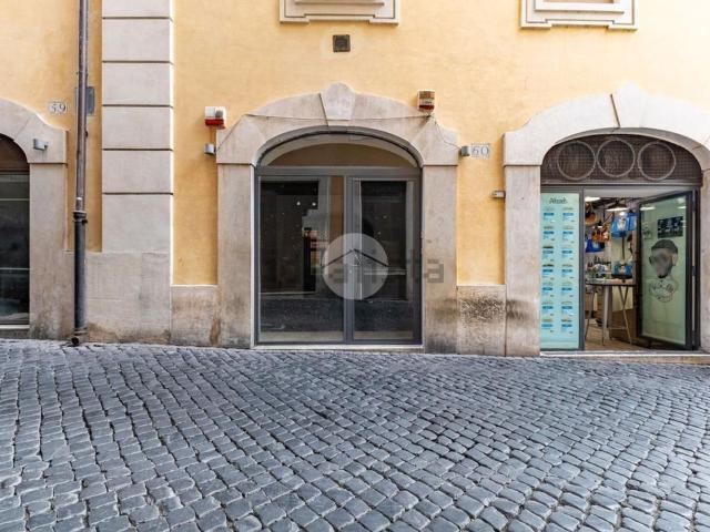 Locale in vendita di 95 m² in Via dei Bergamaschi, 60