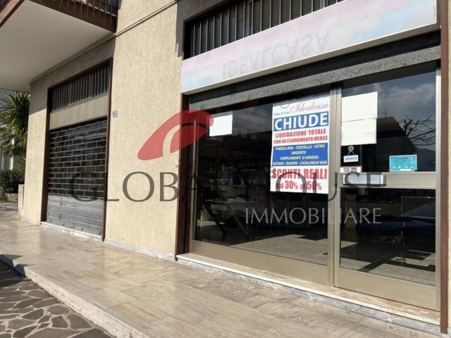 Locale in vendita di 95 m² in Via duca degli abruzzi, 153