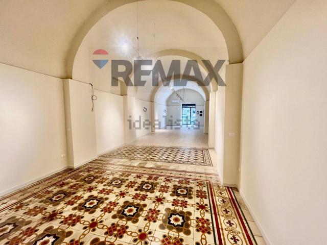 Locale in vendita di 95 m² in Via Principe Amedeo, 177