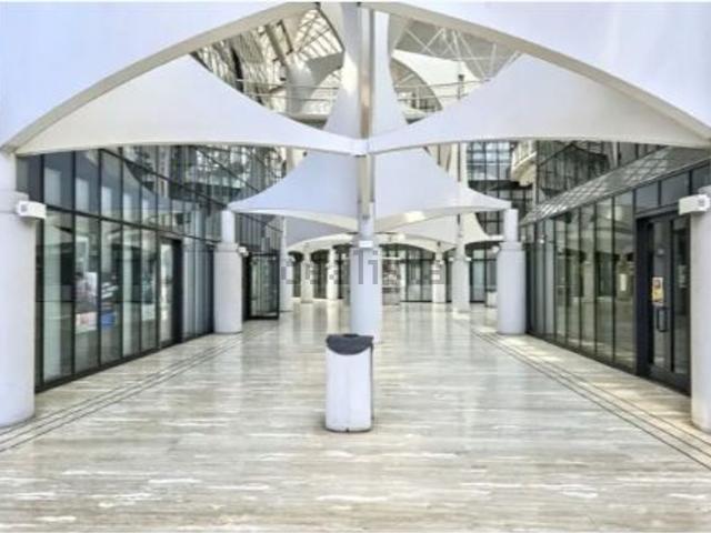 Locale in vendita di 95 m² in Viale Francesco Crispi