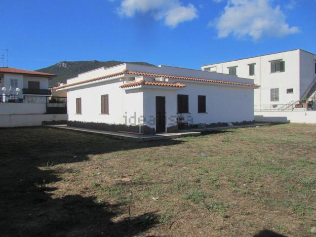 Locale in vendita di 95 m² in Viale Tommaso Tittoni