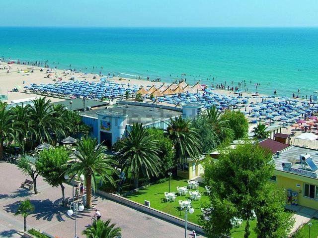 Locale in vendita di 960 m²