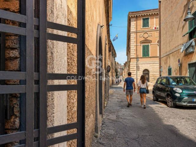 Locale in vendita di 96 m² in Via XX Settembre, 51