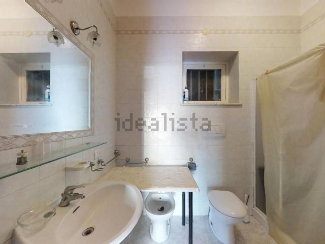 Locale in vendita di 96 m² in Via Cicerone, 19