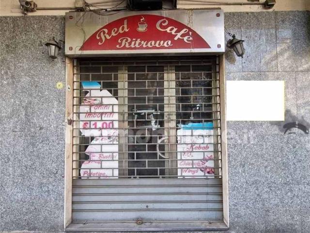 Locale in vendita di 96 m² in Via del Vespro, 4