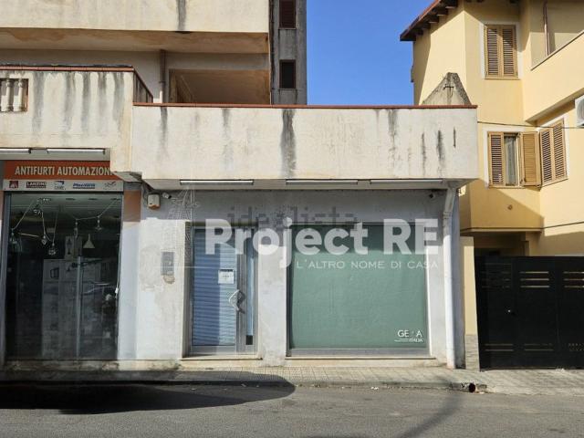Locale in vendita di 96 m² in Via Saracinello