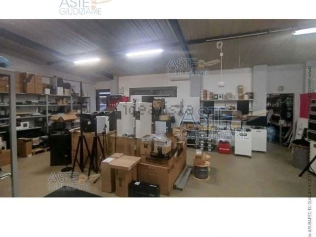 Locale in vendita di 96 m² in Viale Monastir, 206