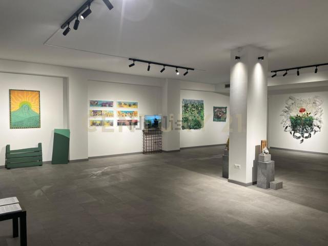 Locale in vendita di 98 m² in Via Firenze, 229