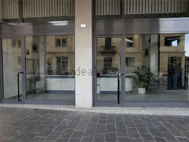 Locale in vendita di 98 m²