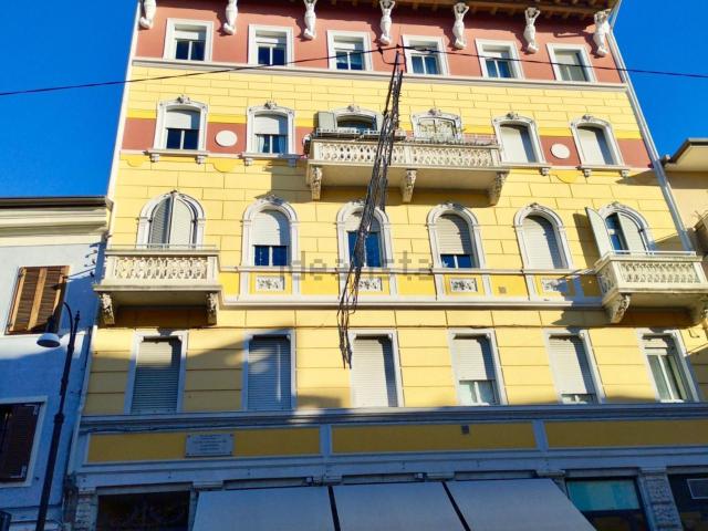 Locale in vendita di 98 m²