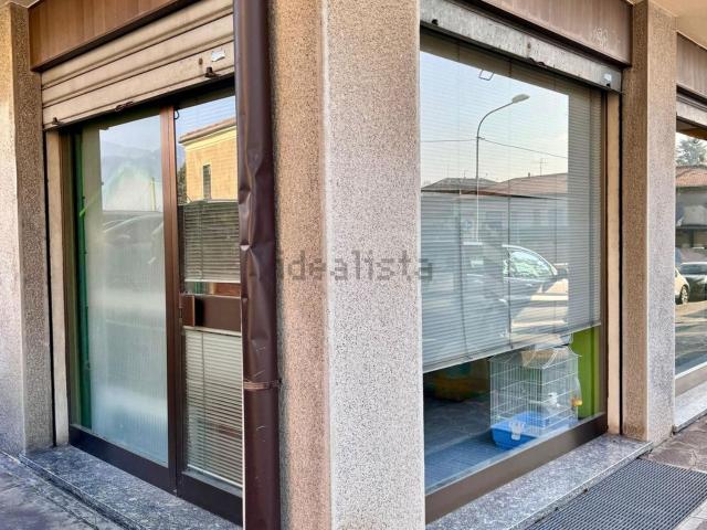 Locale in vendita di 99 m² in Via Cesare Cantù