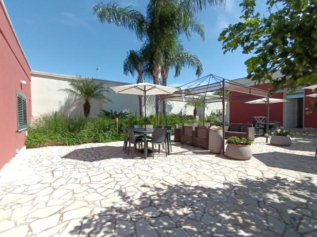 Locale in vendita di 1000 m² in Lungomare Galileo Galilei