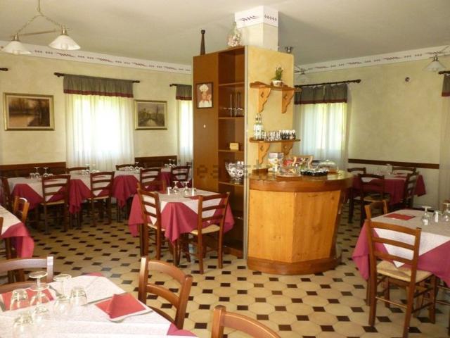 Locale in vendita di 1000 m² in Via Poggiolo