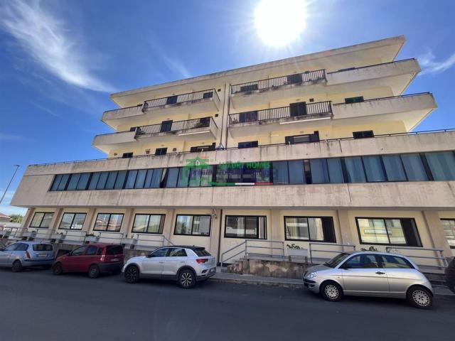 Locale in vendita di 1000 m² in Via San Giuliano, 57
