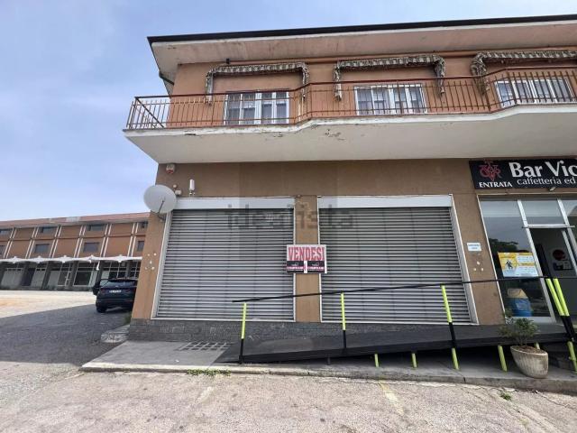 Locale in vendita di 100 m²