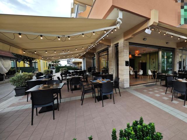 Locale in vendita di 100 m²