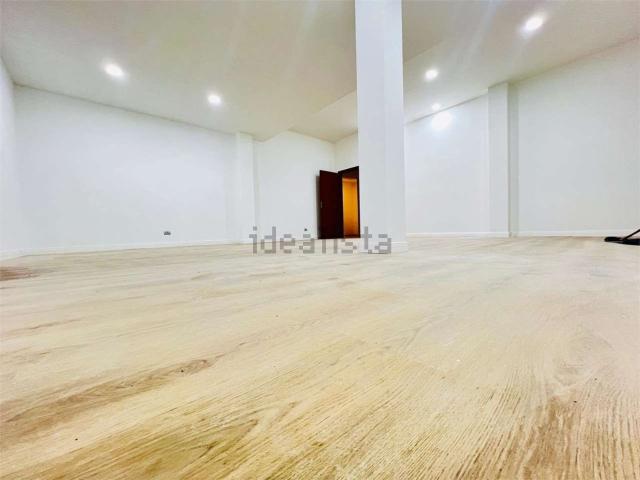 Locale in vendita di 100 m²