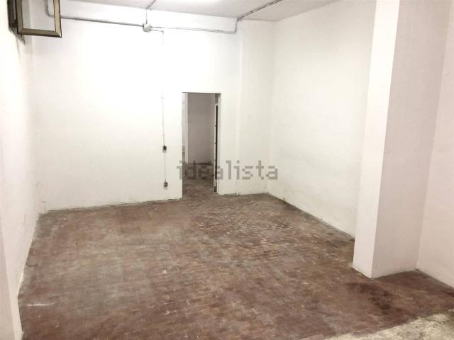 Locale in vendita di 100 m²
