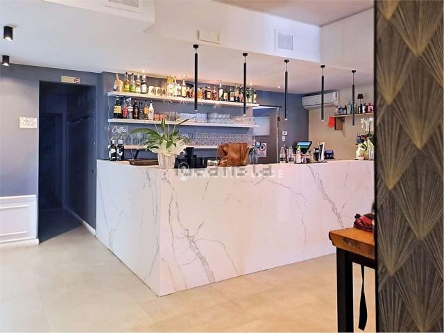Locale in vendita di 100 m²
