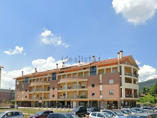 Locale in vendita di 100 m² in Via Cassinelli