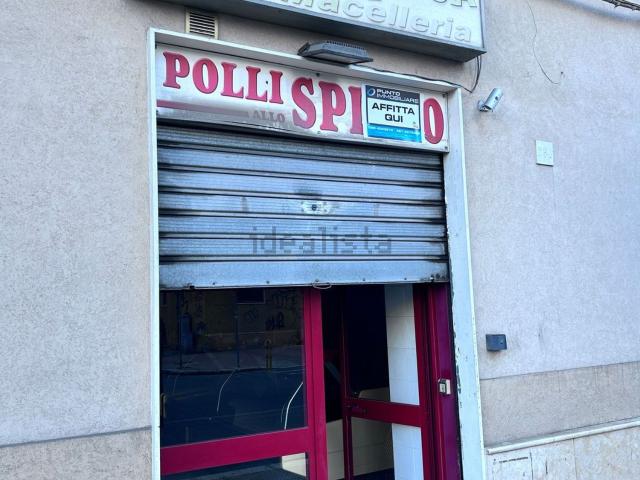 Locale in vendita di 100 m² in Via Cesare Battisti, 284