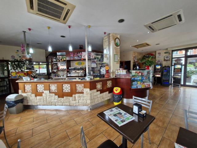 Locale in vendita di 100 m² in Via Cimabue