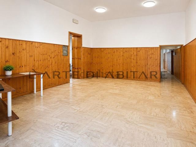 Locale in vendita di 100 m² in Corso Giuseppe Mazzini