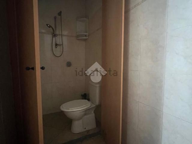 Locale in vendita di 100 m² in Via Alessandro Manzoni, 15