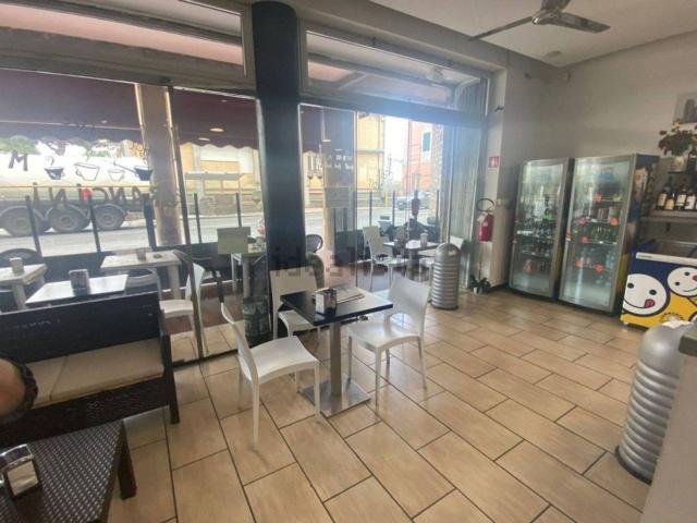 Locale in vendita di 100 m² in Via Aurelia