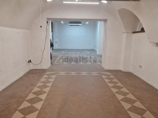 Locale in vendita di 100 m² in Via Brigata Sassari
