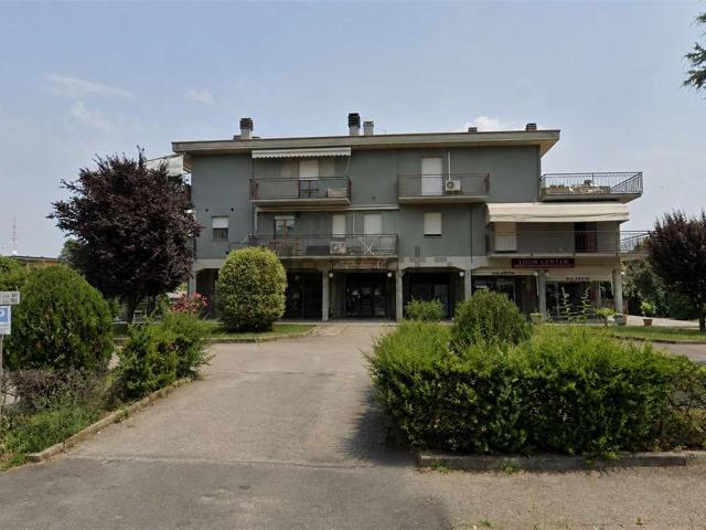 Locale in vendita di 100 m² in Via Ghiarella, 147