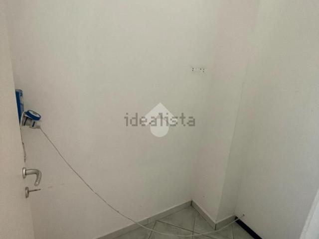 Locale in vendita di 100 m² in Via Dante Alighieri, 26