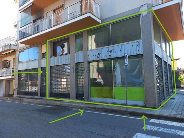 Locale in vendita di 100 m² in Via dei Partigiani, 1