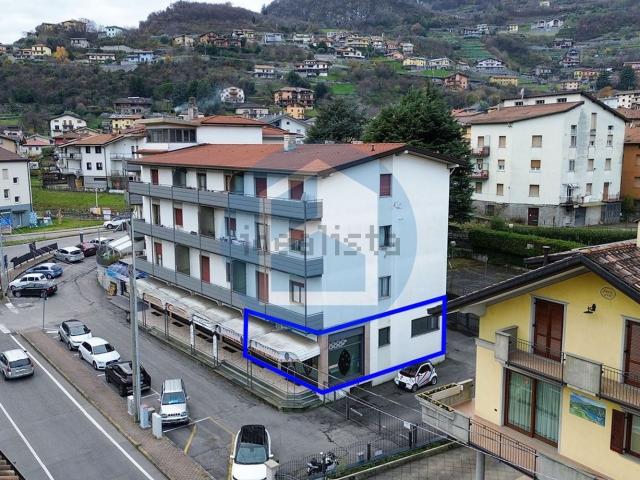 Locale in vendita di 100 m² in Via del Lanico