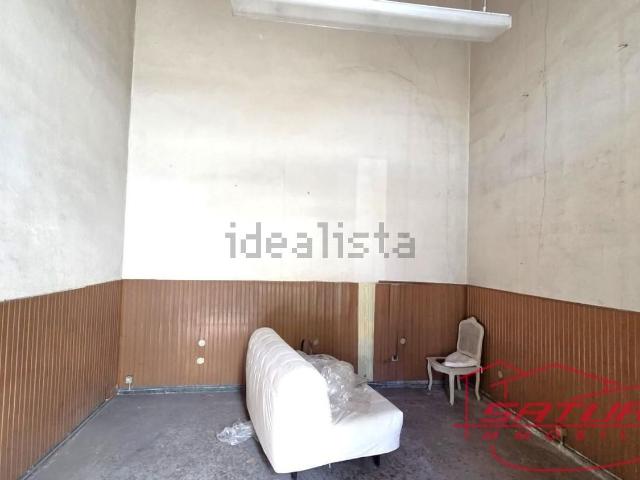 Locale in vendita di 100 m² in Via dell&apos Anfiteatro